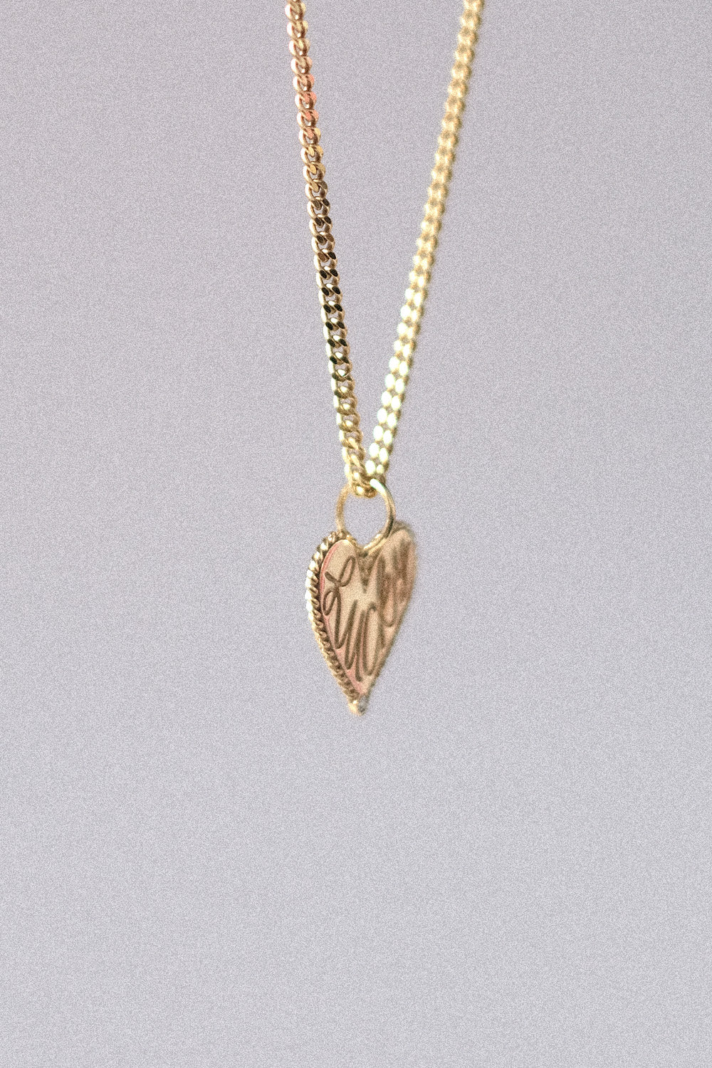 Der "Lucky Heart" Charm 18K Echtgold