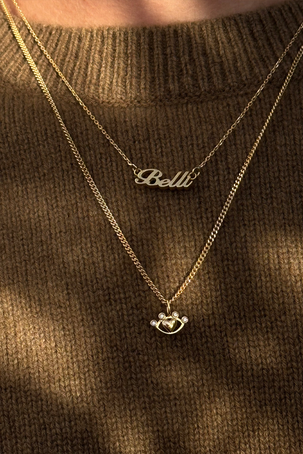 Der "I See You Charm" 18K Echtgold