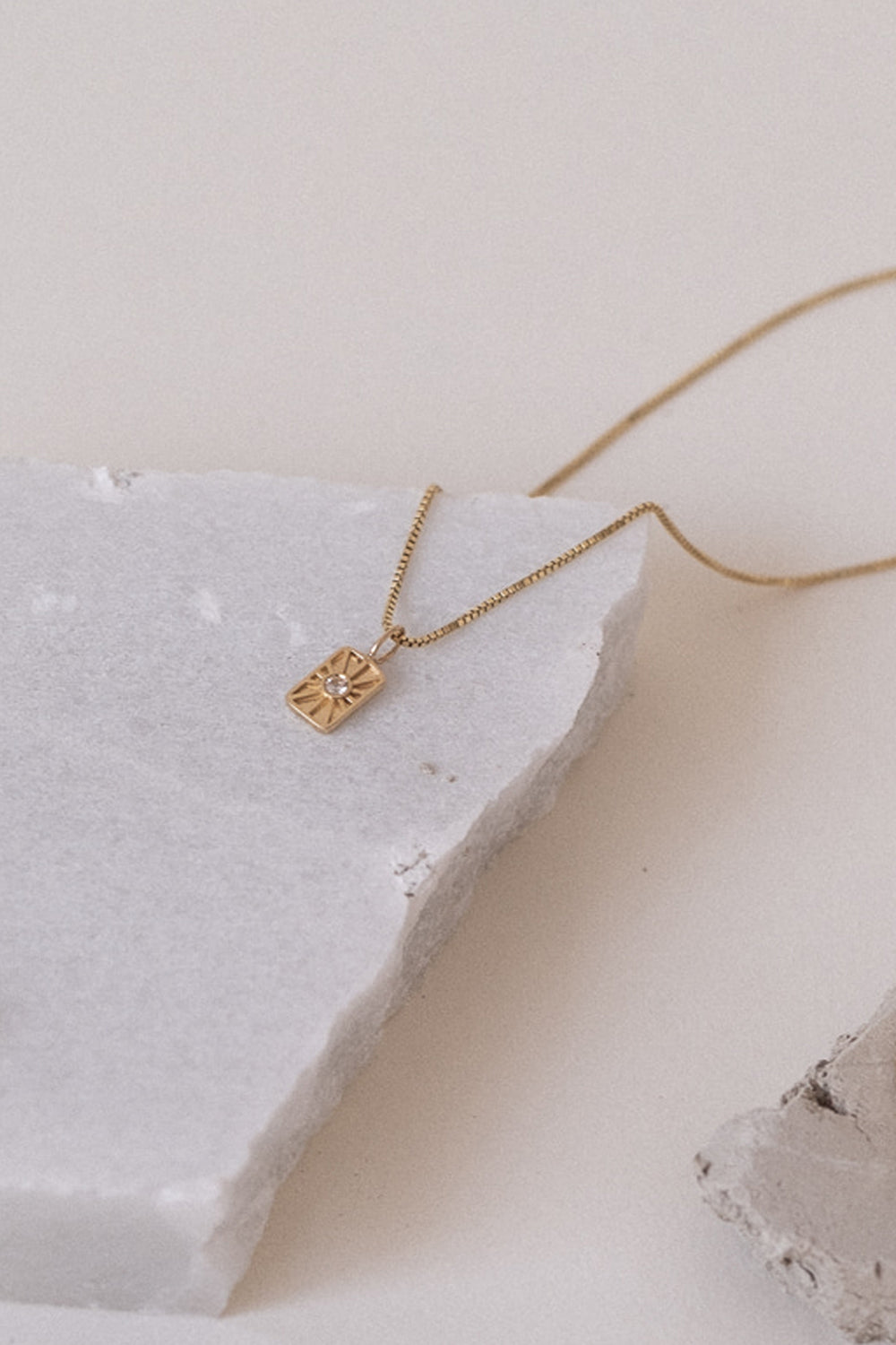 Die "modern chain" Halskette 14k Echtgold