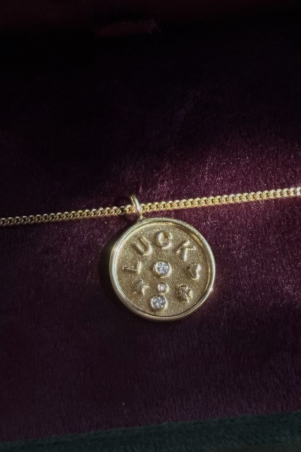 The Pizza Coin Charm 18K Echtgold