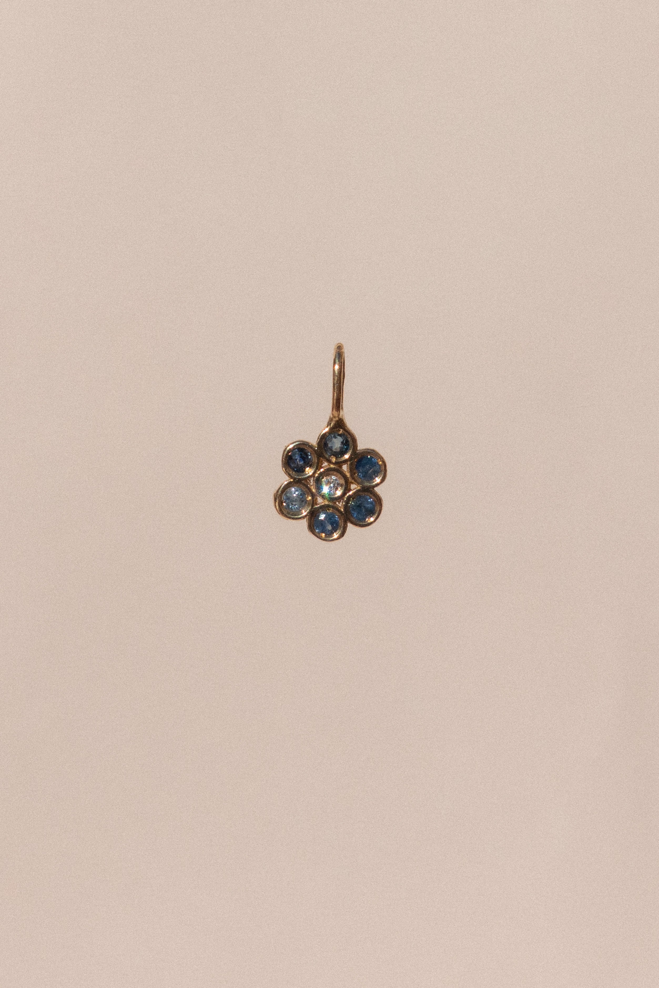 The "Forgot-me-not Flower" charm 18k real gold